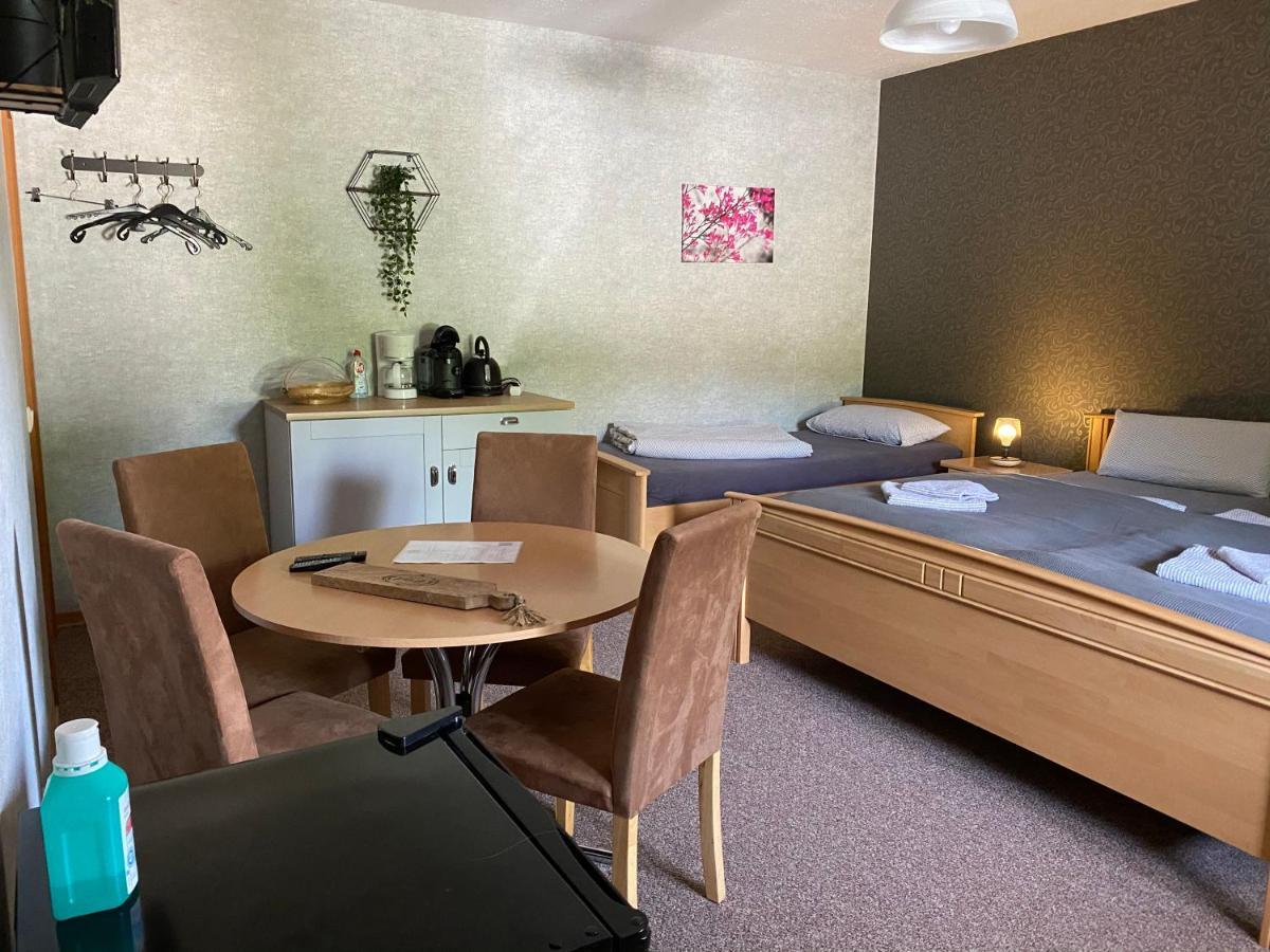 Rooms4Ring Privatzimmer Am Nurburgring Quiddelbach Extérieur photo