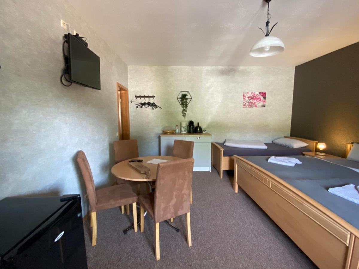 Rooms4Ring Privatzimmer Am Nurburgring Quiddelbach Extérieur photo